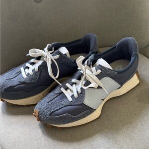 Like New New Balance 327